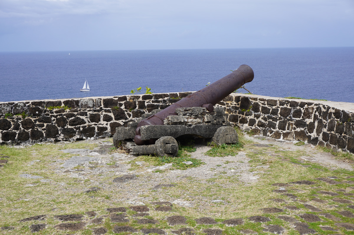 St Lucia: Pigeon Island, Fort Rodney cannon