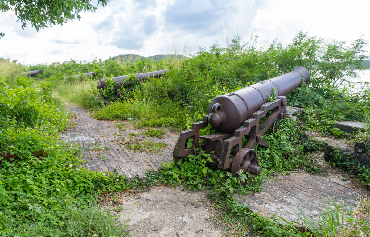 Antigua: Fort James