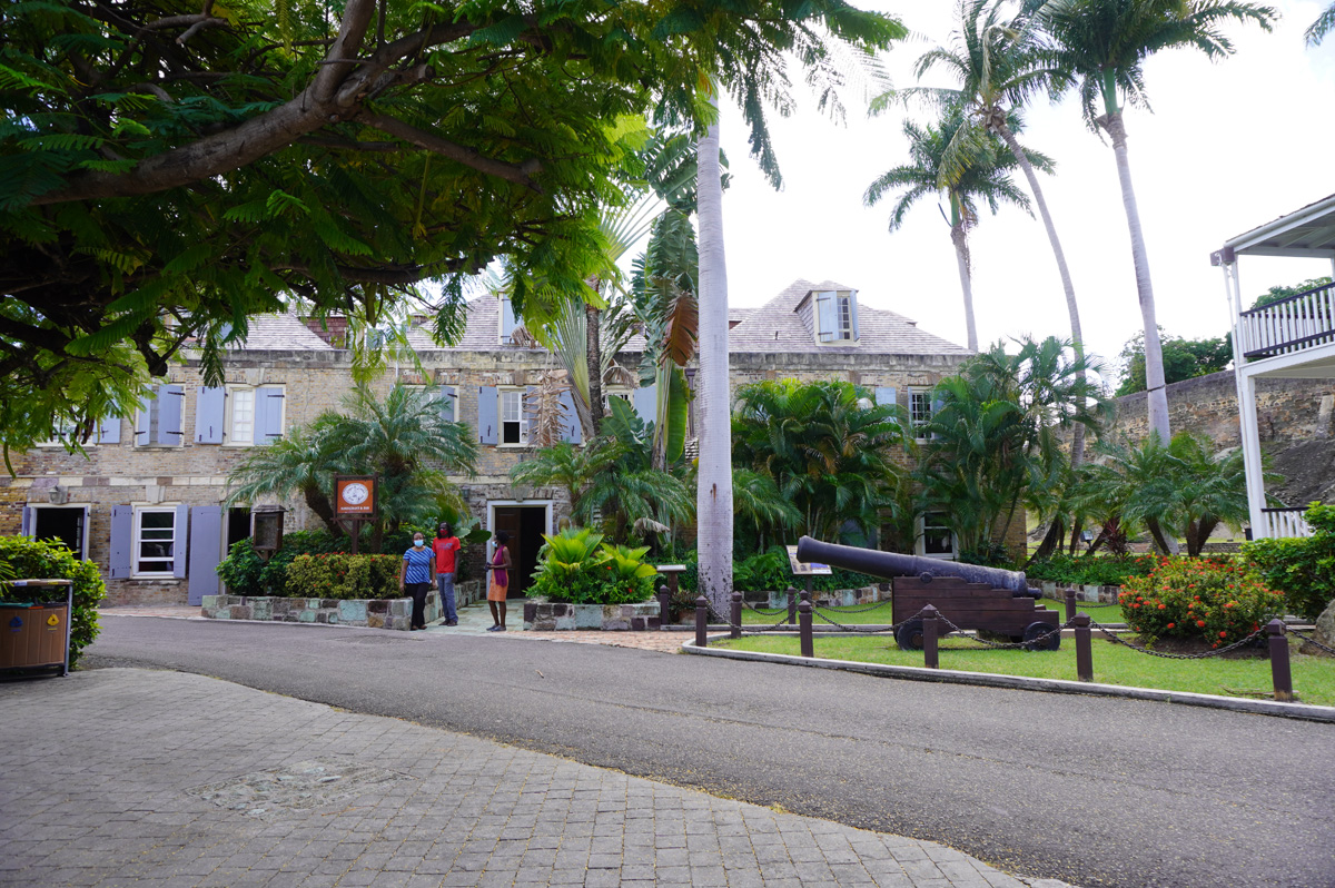 Antigua: Nelson
