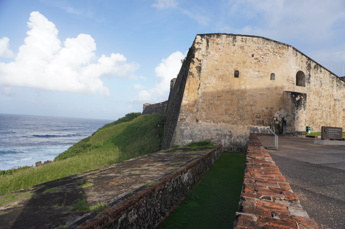 San Juan: Old Walls