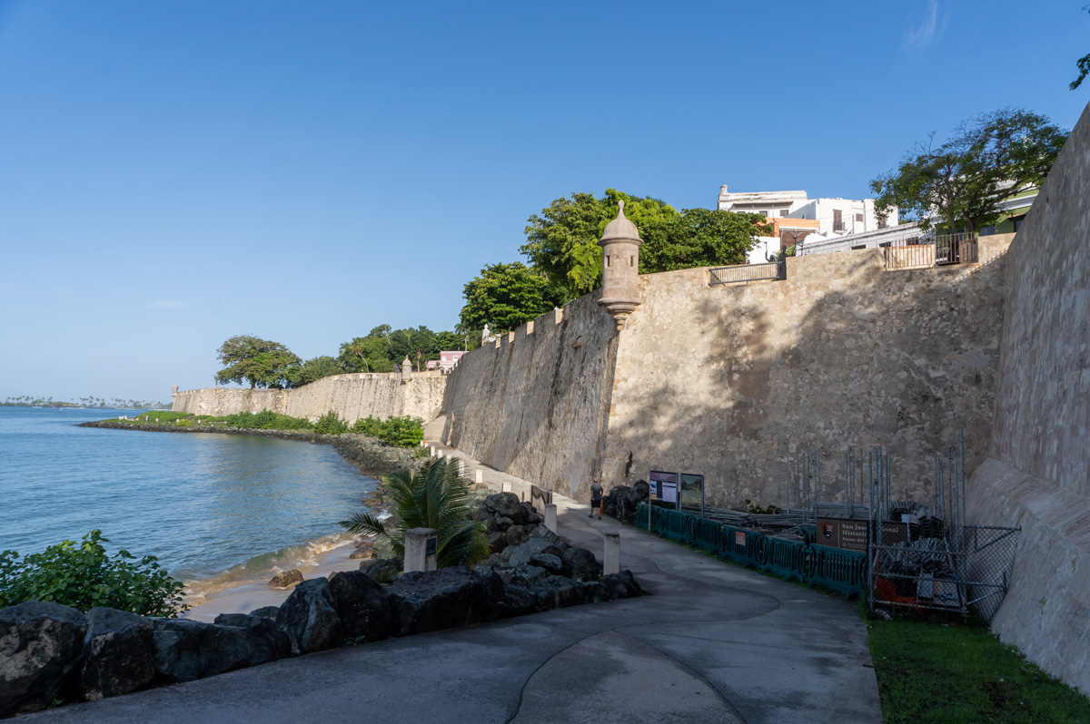 San Juan: Old Walls