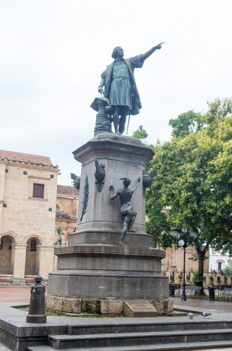 Santo Domingo (Dominican Republic), Columbus statue, outside Cathedral