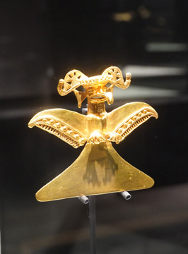 Harpy Eagle pendant, San Jose: Pre-Columbian Gold Museum, Costa Rica, January 2020