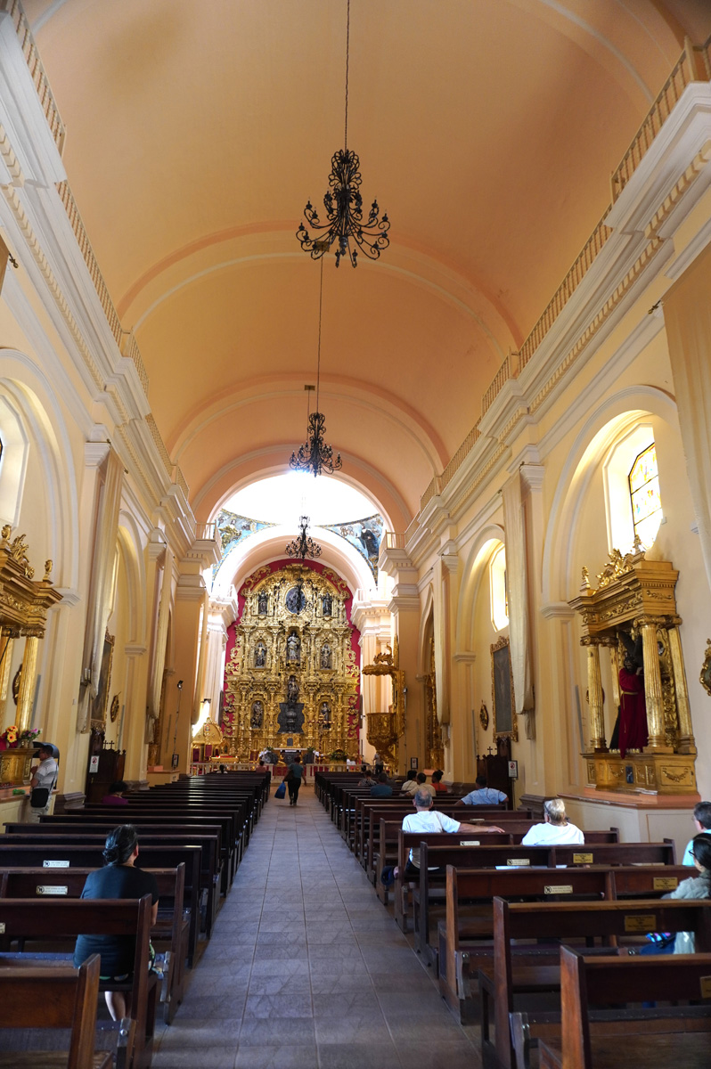 Honduras: Tegucigalpa, Cathedral interior