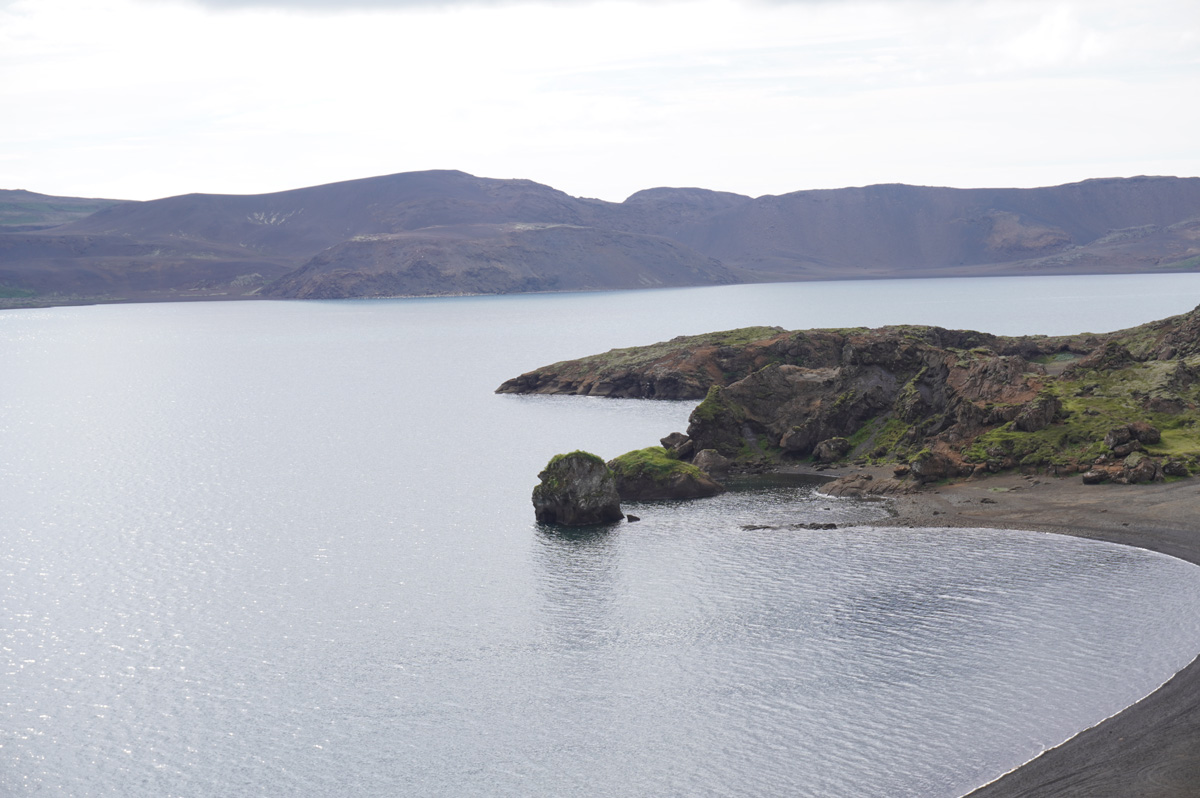 Reykjanes Peninsula, Kleifarvatn Lake:  “Iceland‘s Loch Ness”