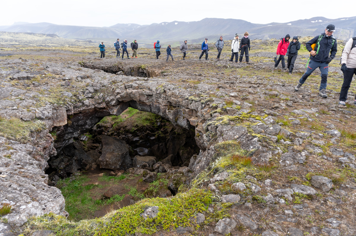 Þríhnúkagígur - Inside the Volcano, The walk over: Collapsed lava tube