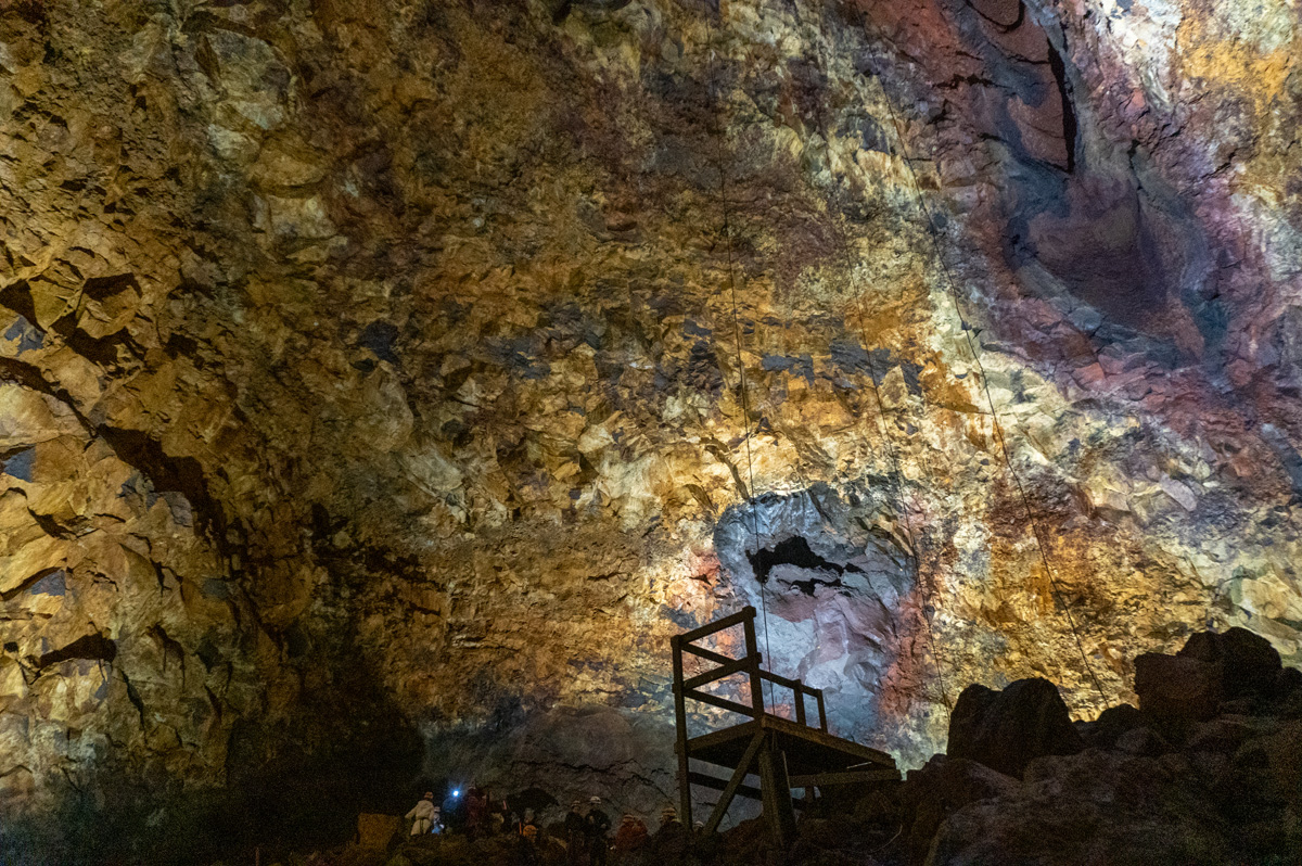 Þríhnúkagígur - Inside the Volcano