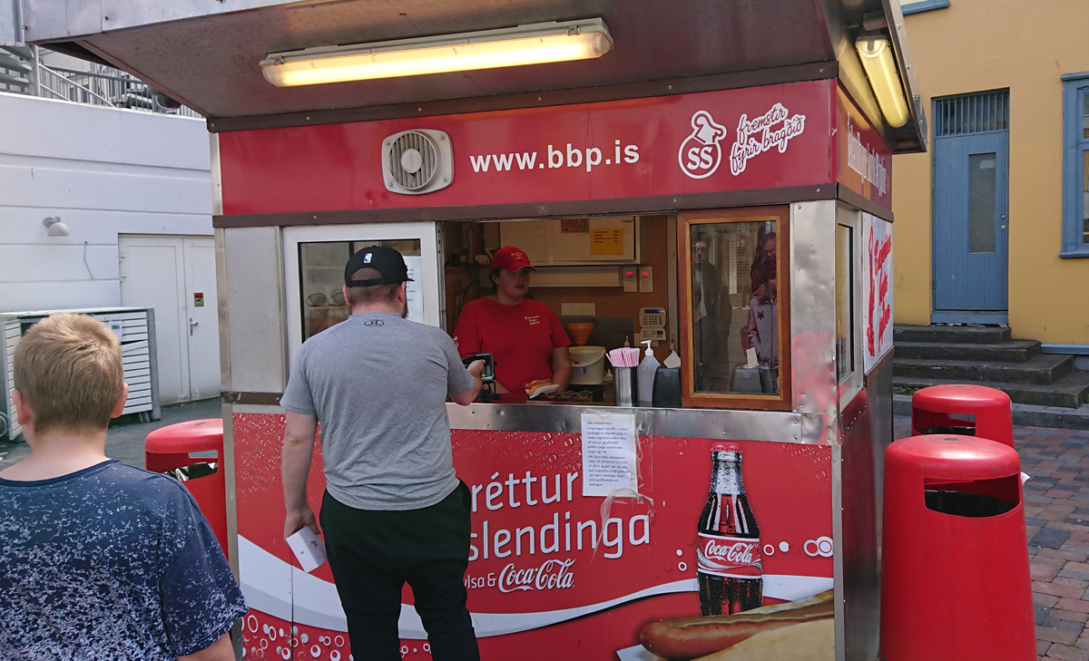 Reykjavik Food, Bæjarins Beztu Pylsur: hot hot dog stand