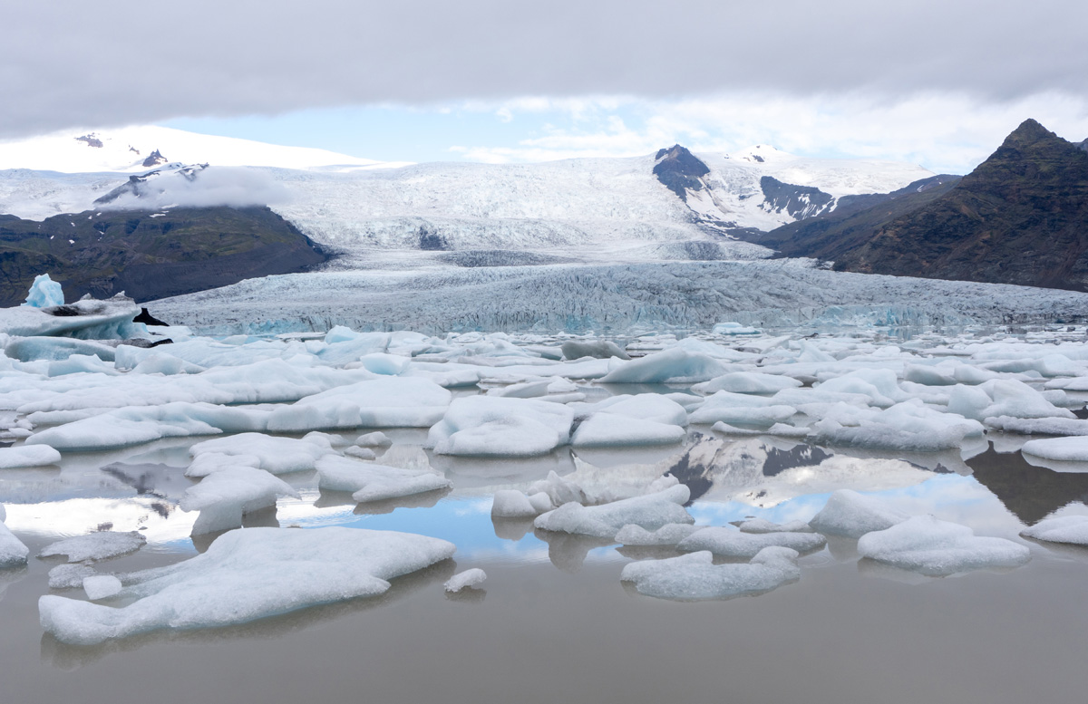Glacial lakes, Fjallsárlón glacier lake