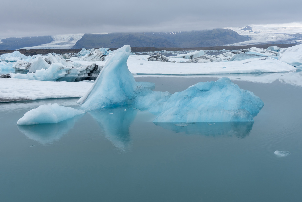 Glacial lakes, Jökulsárlón glacial lagoon