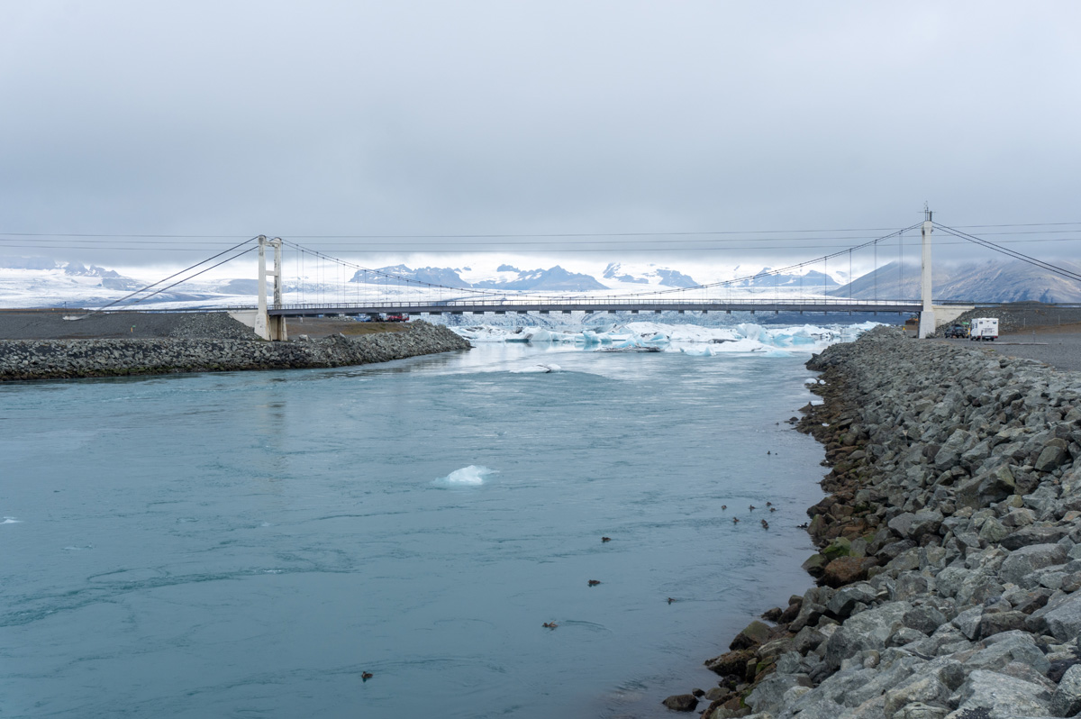 Glacial lakes, View from sea exit back to Jökulsárlón