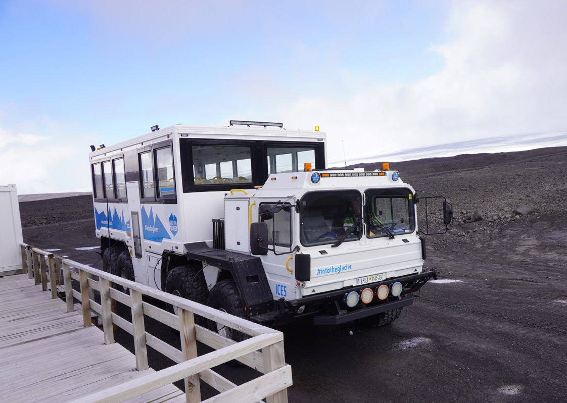 Into the Glacier, Glacier truck, with deflatable tires (In a former life, a NATO missile launcher)