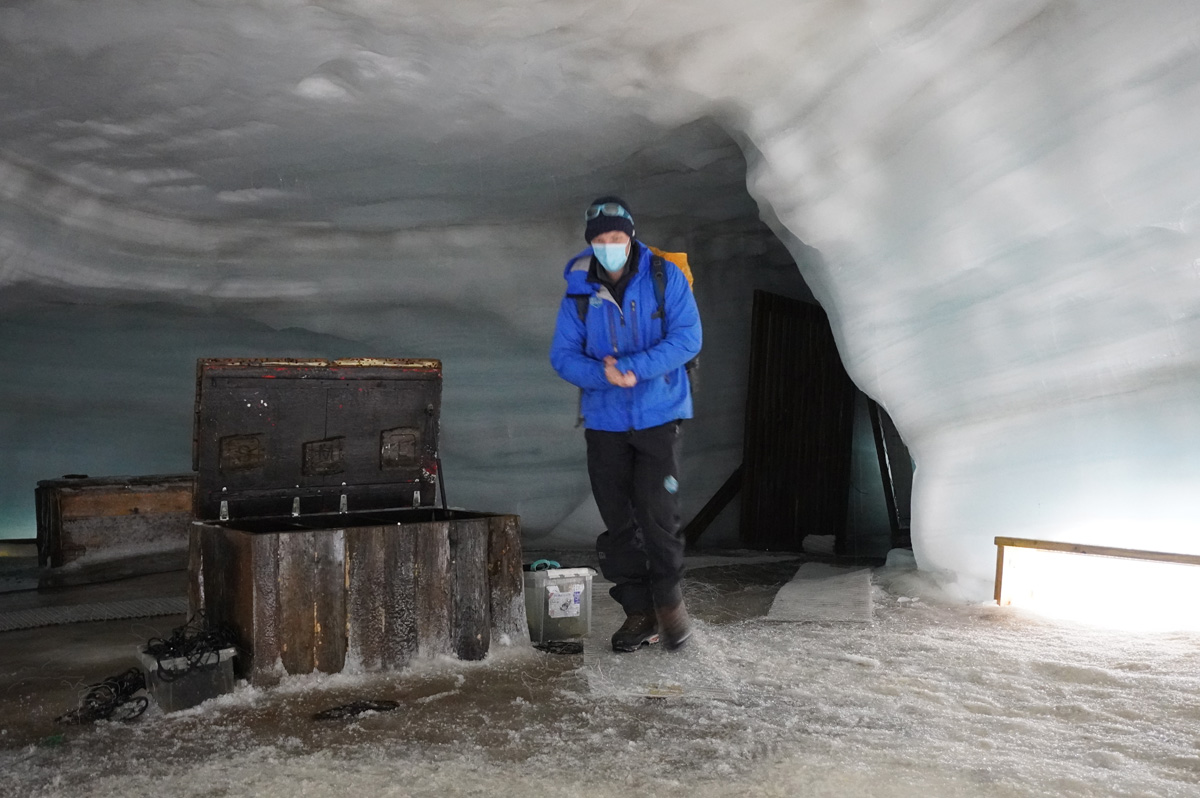Into the Glacier, Our esteemed guide