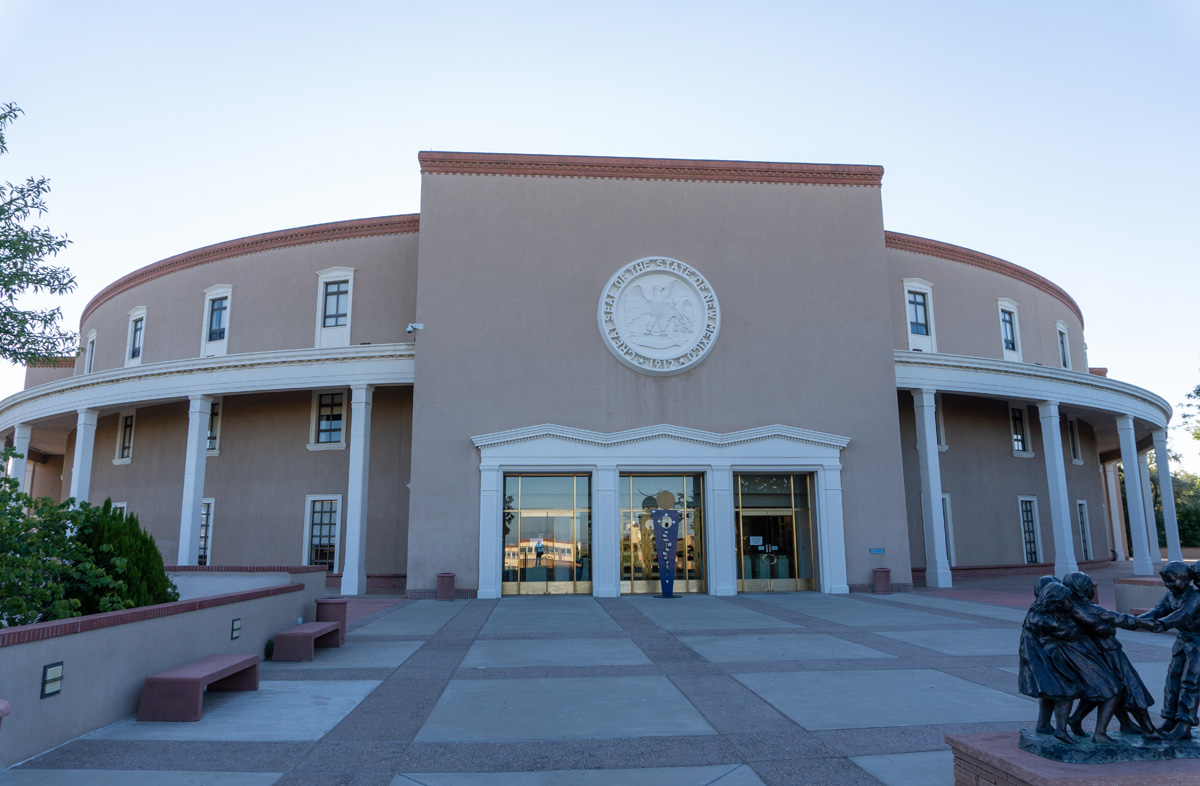 New Mexico State Capitol, New Mexico State Capitol The dome is discreetly obscured