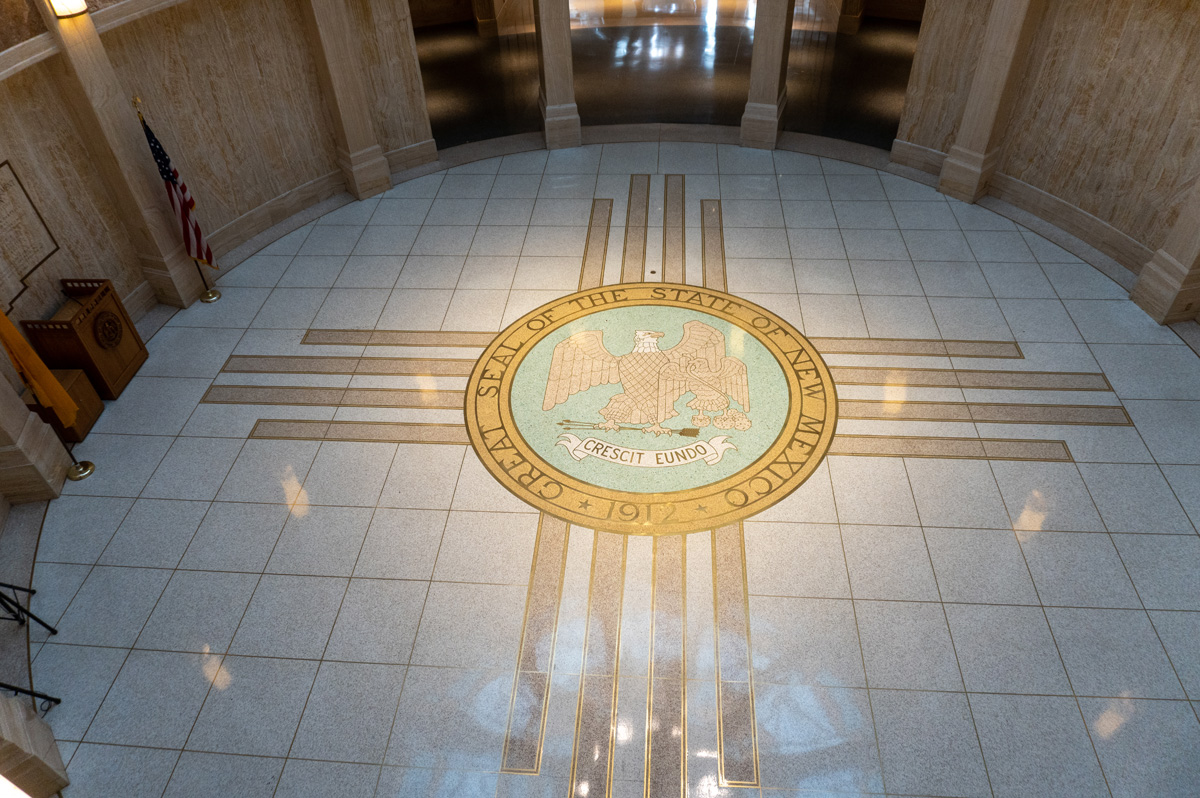 New Mexico State Capitol, Rotunda with seal of New Mexico