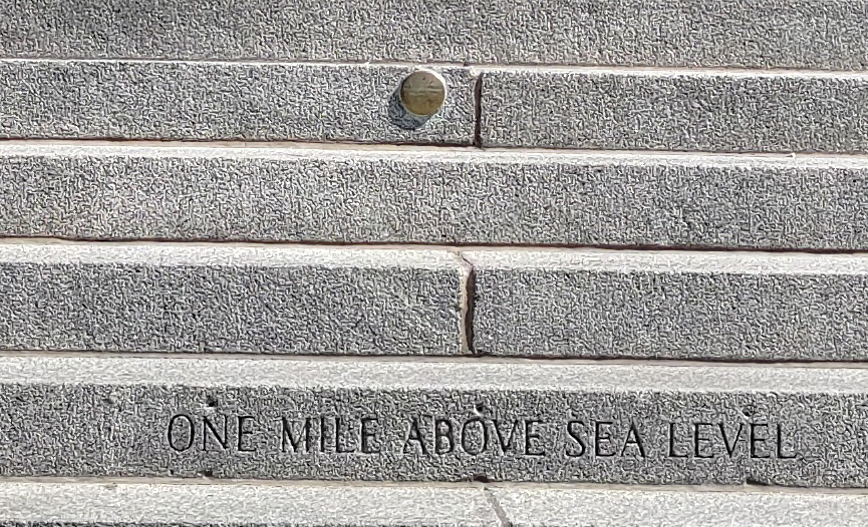 Colorado State Capitol, Mile High marker