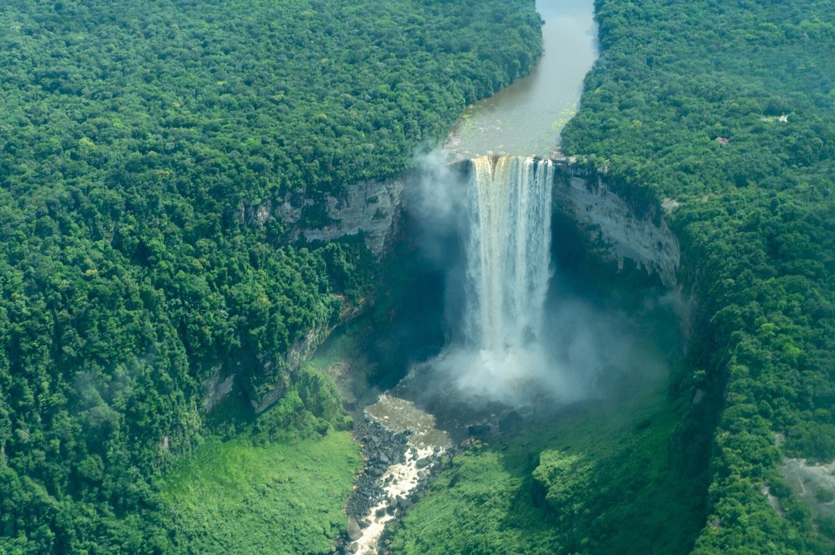 Guyana: Kaieteur Falls, The Money Shot: Cessna view of Kaieteur Falls