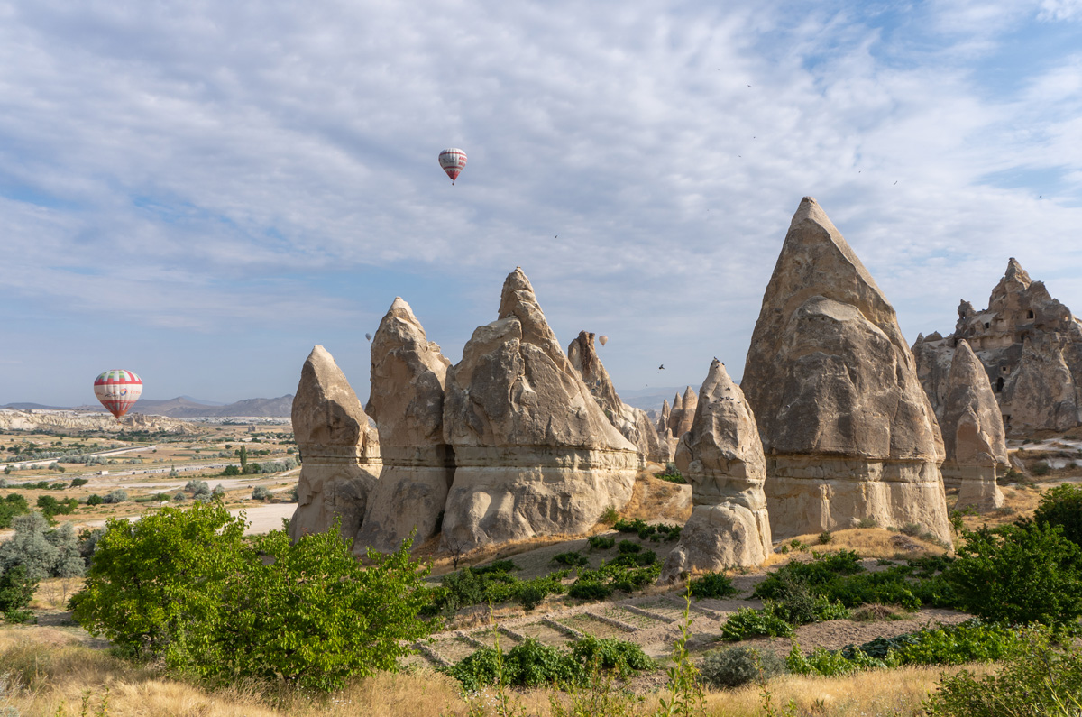 Hike around Rose Valley