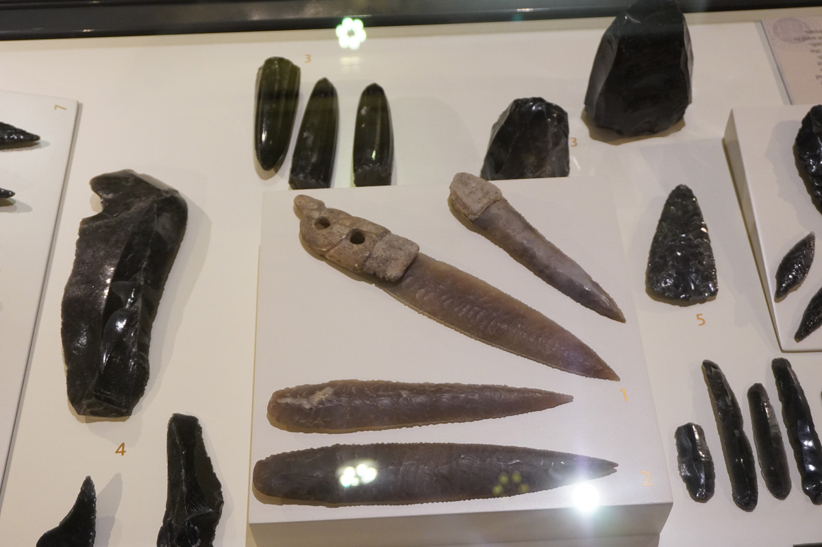 Museum of Anatolian Cilvilizations, Çatalhöyük weapons, obsidian and flint
