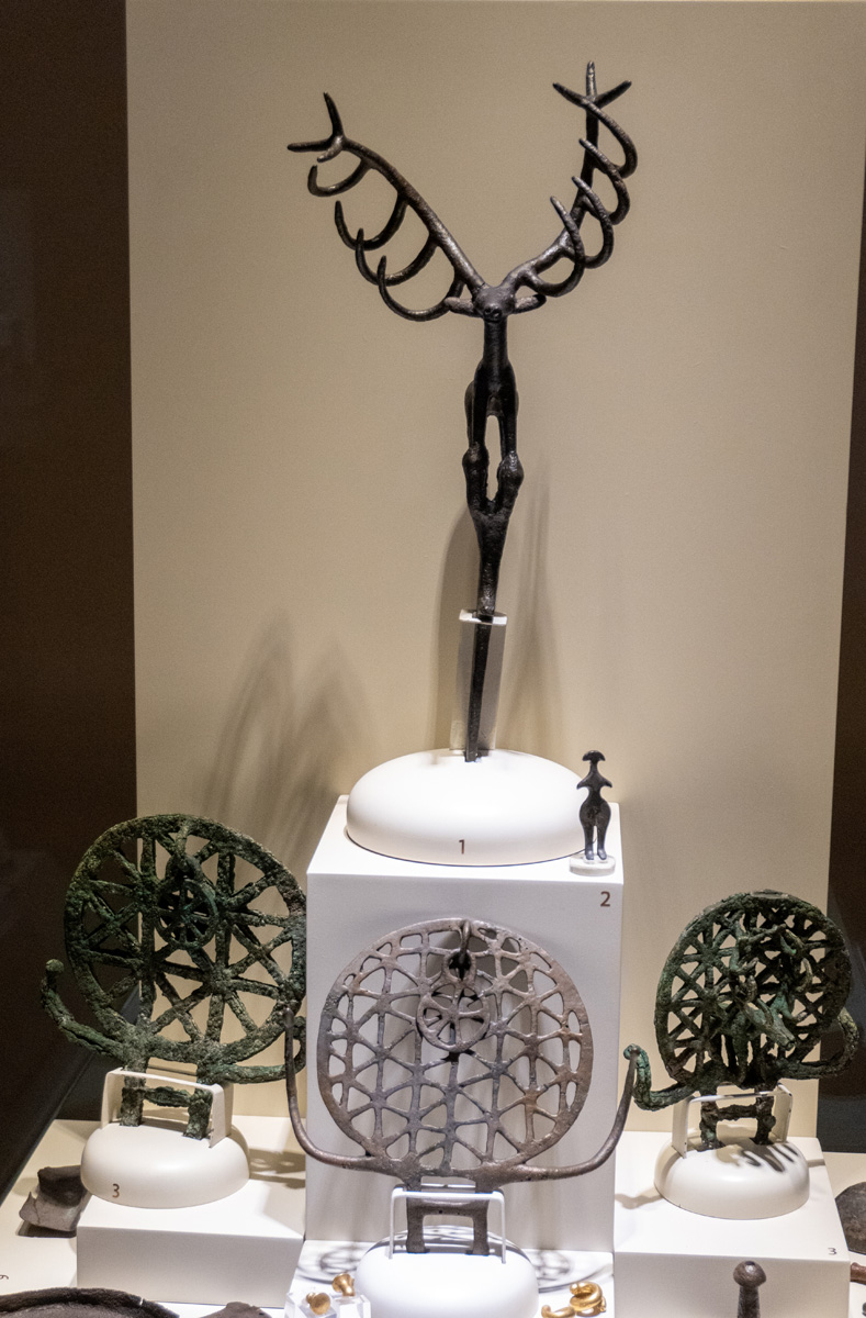 Museum of Anatolian Cilvilizations, Bronze age Standards