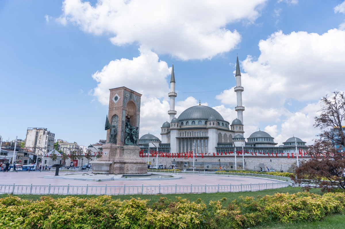 Taksim Square, Taksim Square: Now dominated by a new mosque.