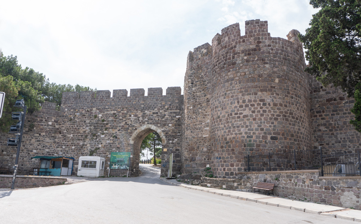 Izmir Kadifekale - Citadel, Citadel gate