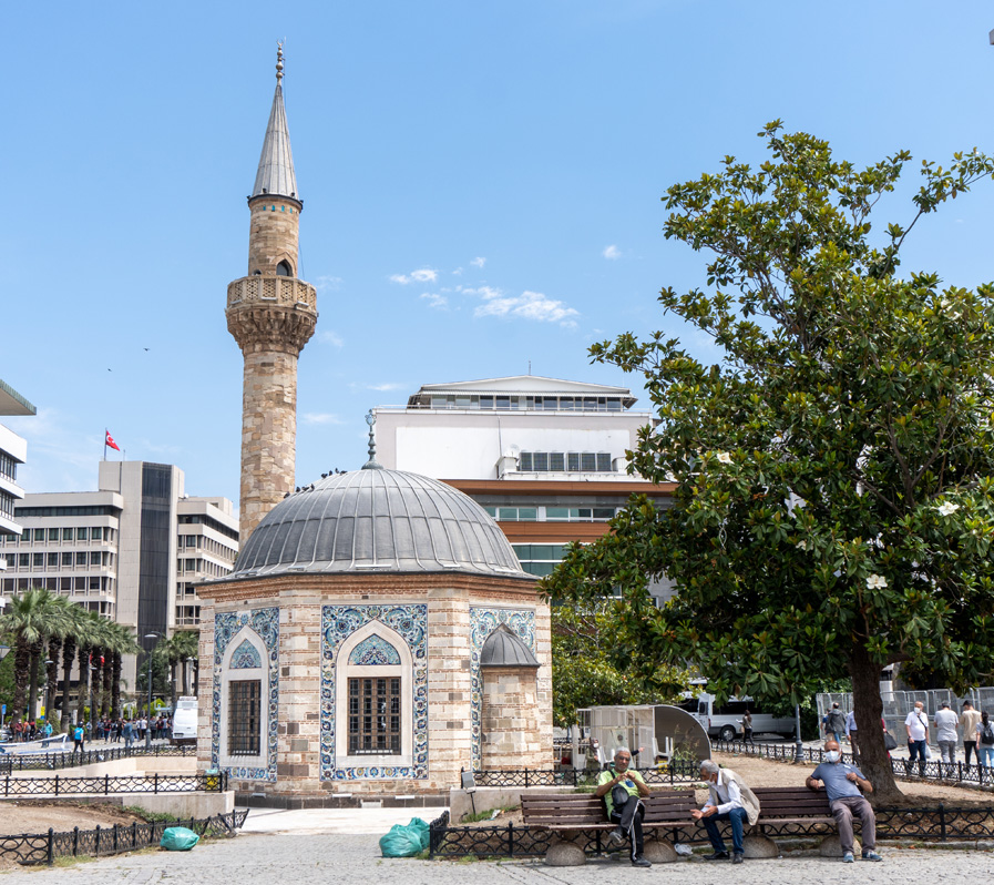 Around Izmir, Small Mosque at Kona Square