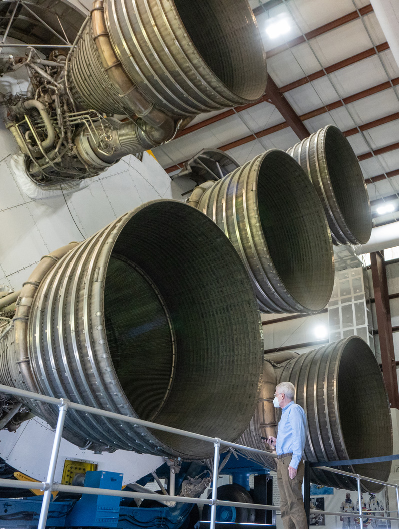 Houston Space Center: Saturn V Temple