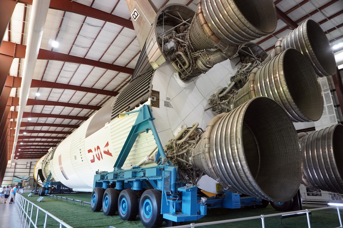 Houston Space Center: Saturn V Temple