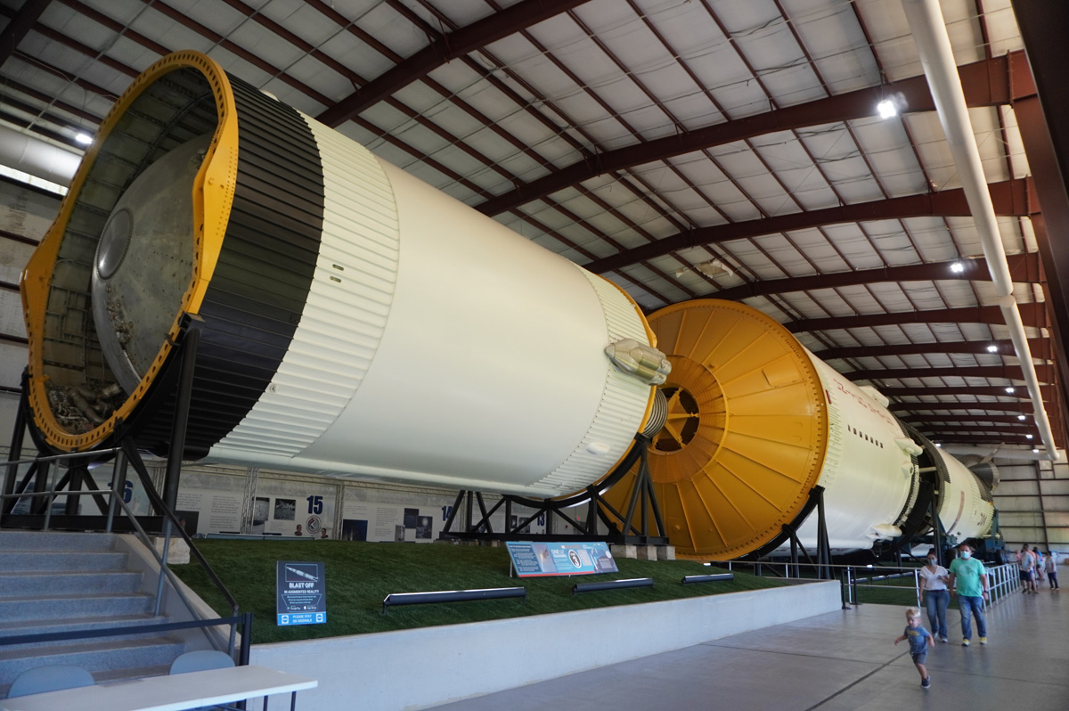 Houston Space Center: Saturn V Temple