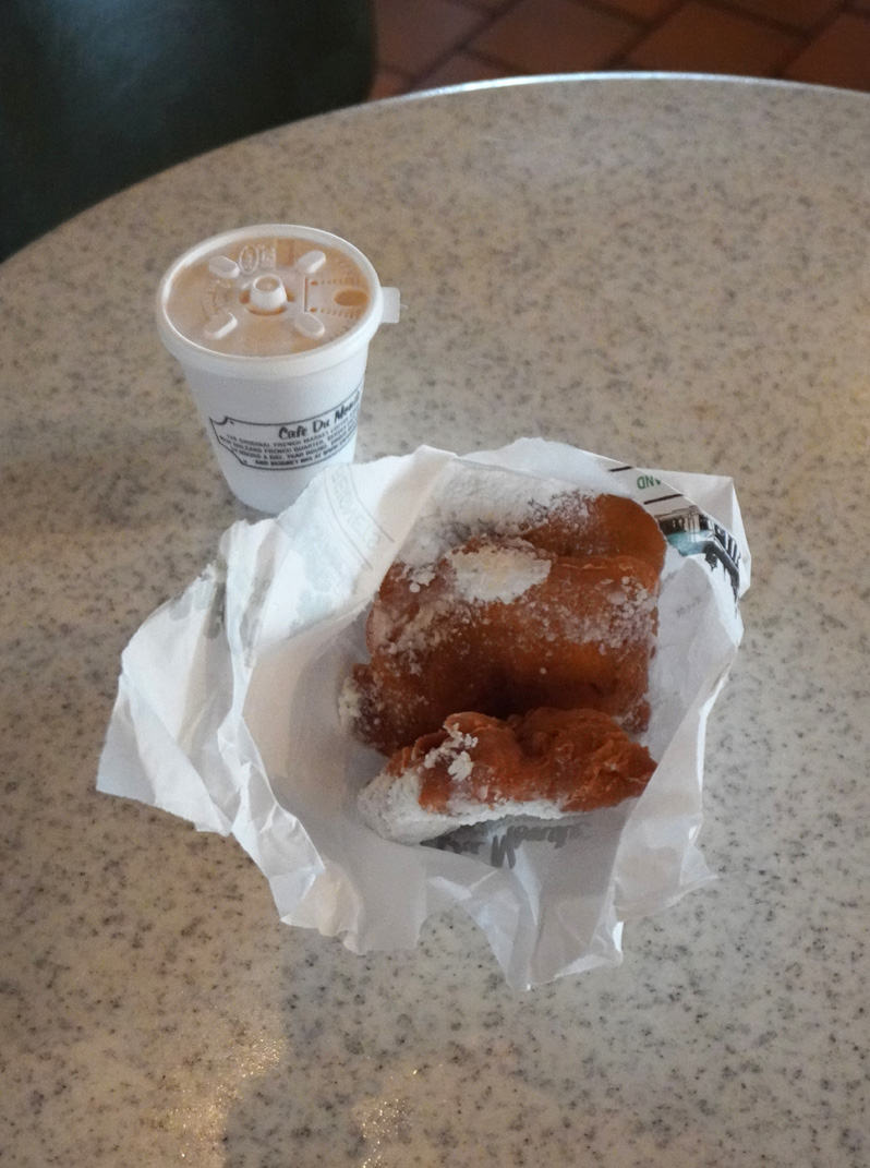 Beignets, Cafe du Monde beignets