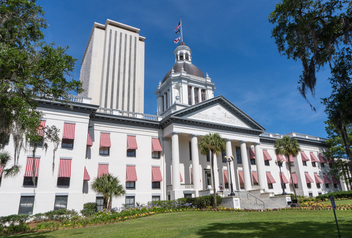Tallahassee, Old Florida State Capitol Overshadowed by new Capitol office tower