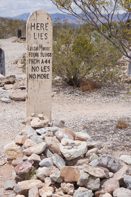 Ersatz "Les Moore" tombstone, Boothill Cemetery, Arizona 2021