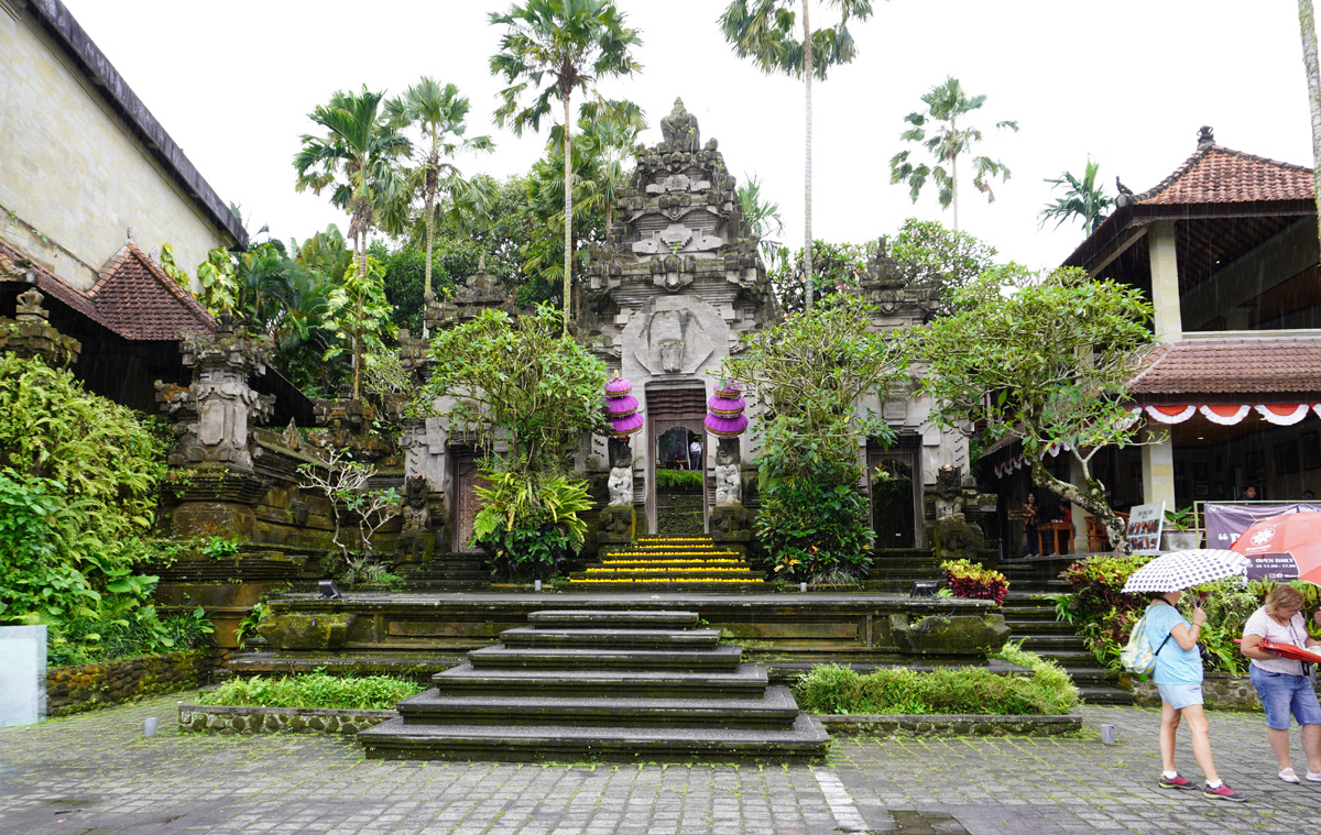 Around Central Ubud, Museum Puri Lukisan