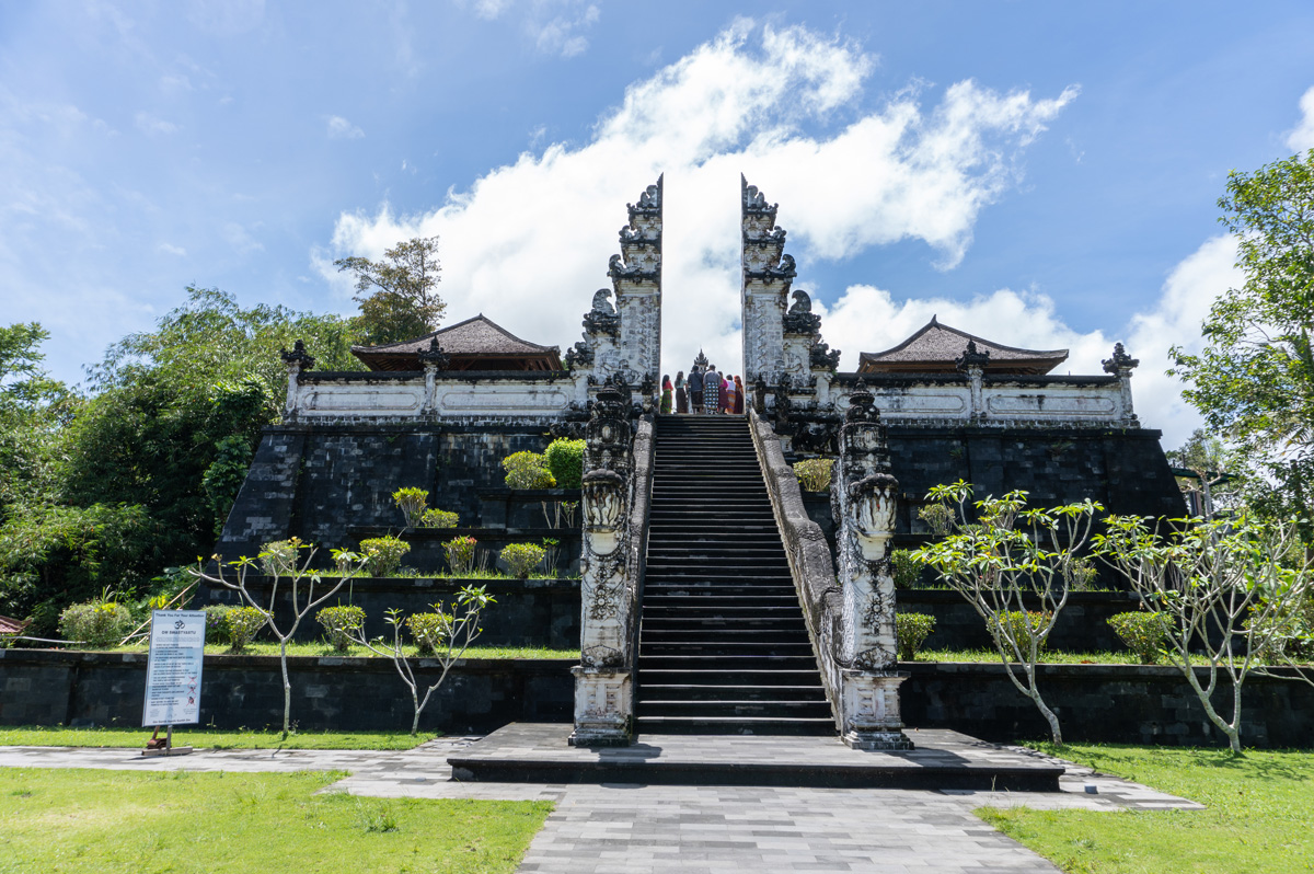 Lempuyang Temple, Back of "Gate to Heaven"