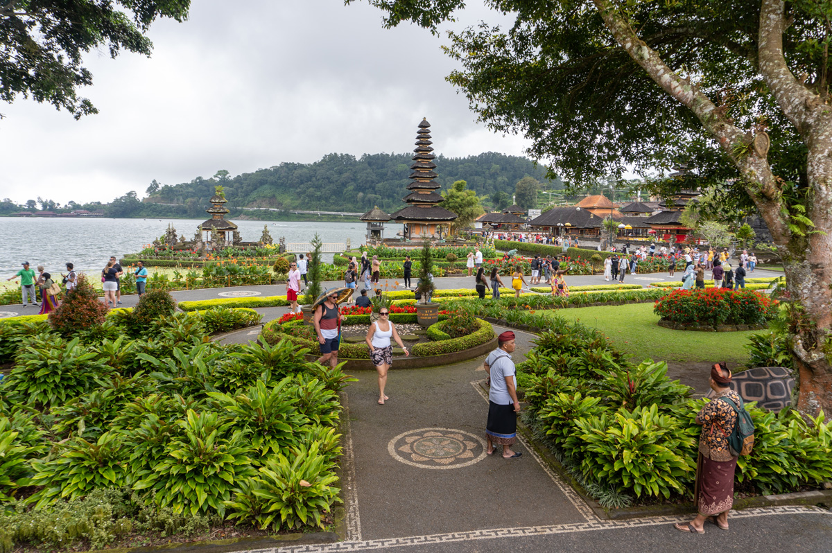 Ulun Danu Beratan Temple complex, A family-oriented temple complex