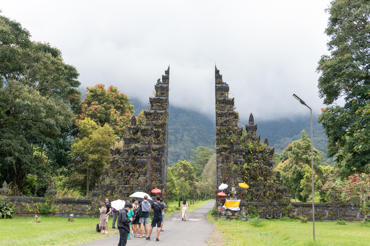 Ulun Danu Beratan Temple complex, Handara Gate An ersatz replica for tourist photo-ops