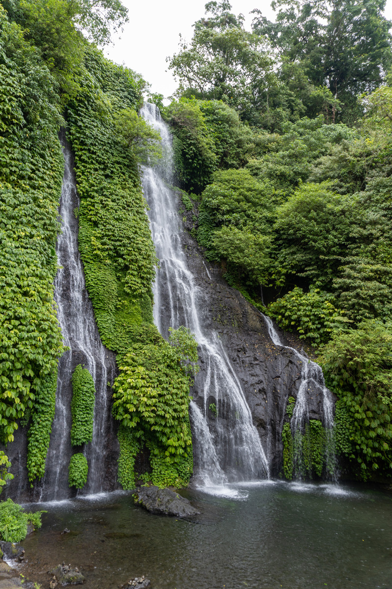 Ulun Danu Beratan Temple complex, Banyumala Twin Waterfalls