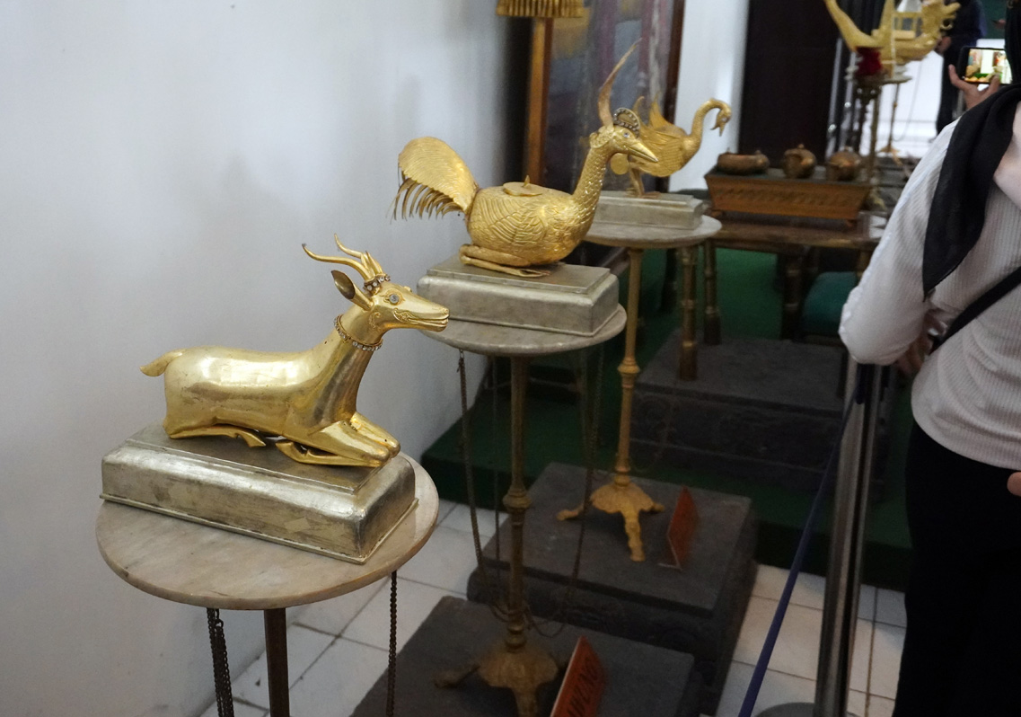 Yogyakarta Kraton (Royal Palace, Rplicas of some of the Coronation Regalia In a museum dedicated to the late revered Hamengkubuwono IX