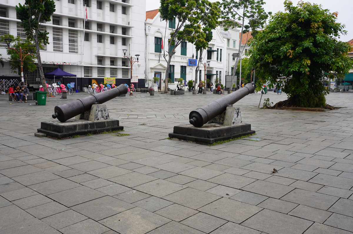 Dutch Batavia: Fatahillah Square