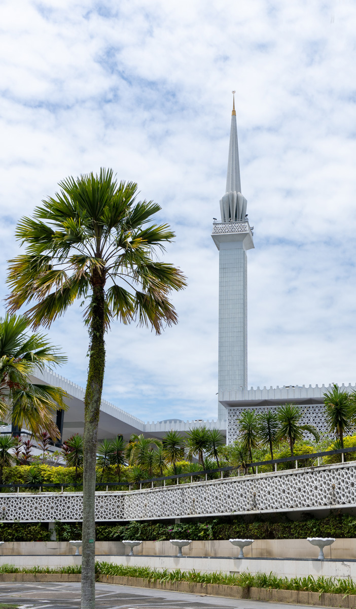 Around Kuala Lumpur, National Mosque minaret