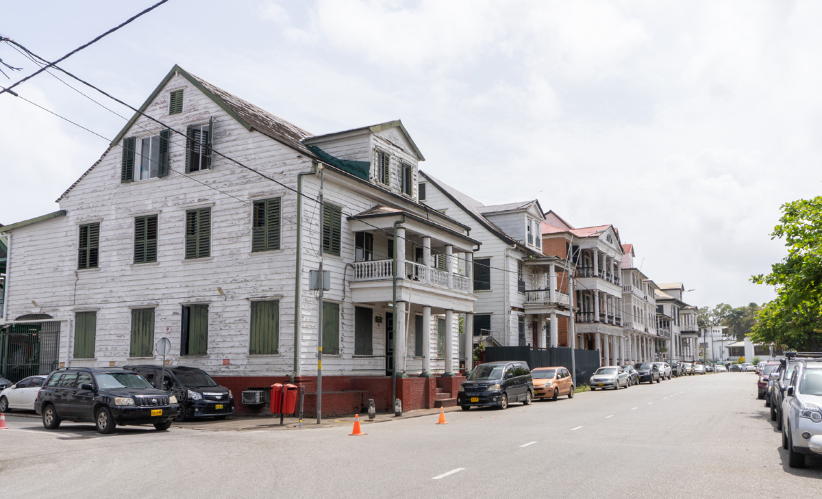 Paramaribo, Dutch Colonial era buildings