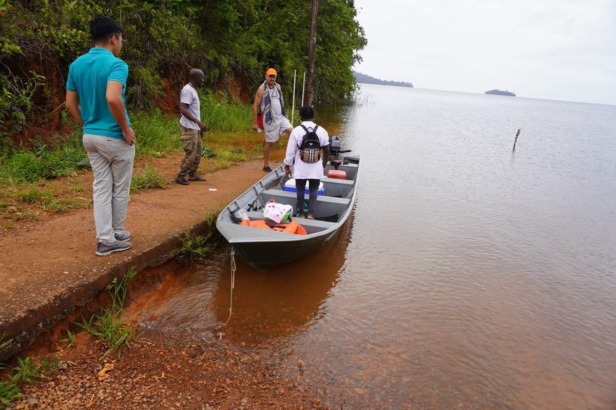 Afobaka Dam and Lake Brokopondo, Boat for Lake Tour
