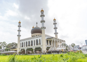 Mosque Keizerstraat (1984) A Mosque of the Lahore Ahmadiyya Mov, Paramaribo, 2022 Suriname