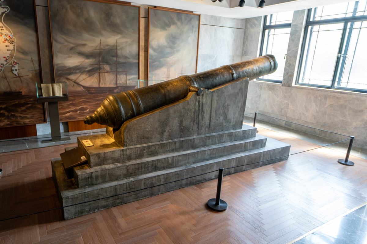 Shanghai, Chinese Opium War Era Cannon (1841) Shanghai History Museum