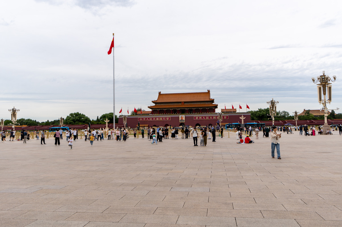 Beijing: Tiananmen Square, Tiananmen gate, from Tianmin Square