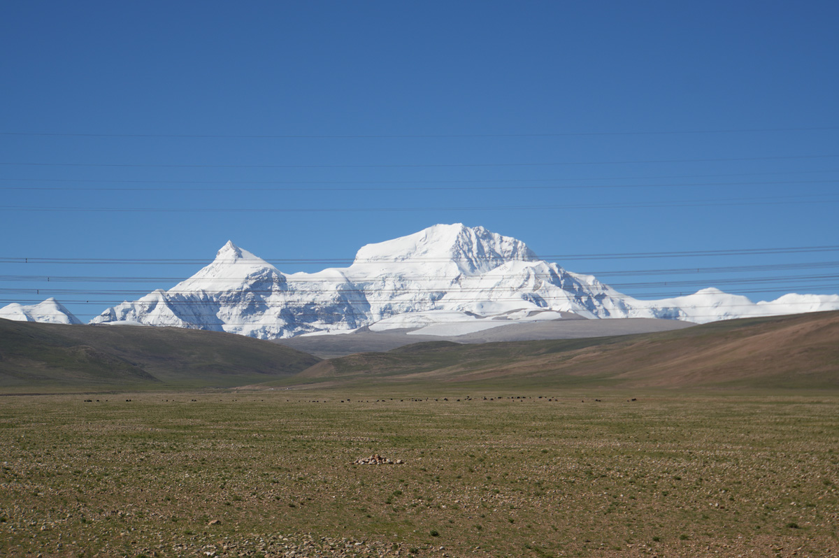 Tingri-Darchen, Viw to Mt Shishapangma aka Xixibangma (8027m)