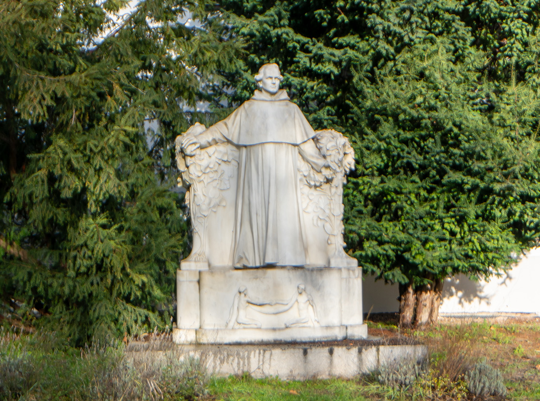 Brno, Gregor Mendel statue