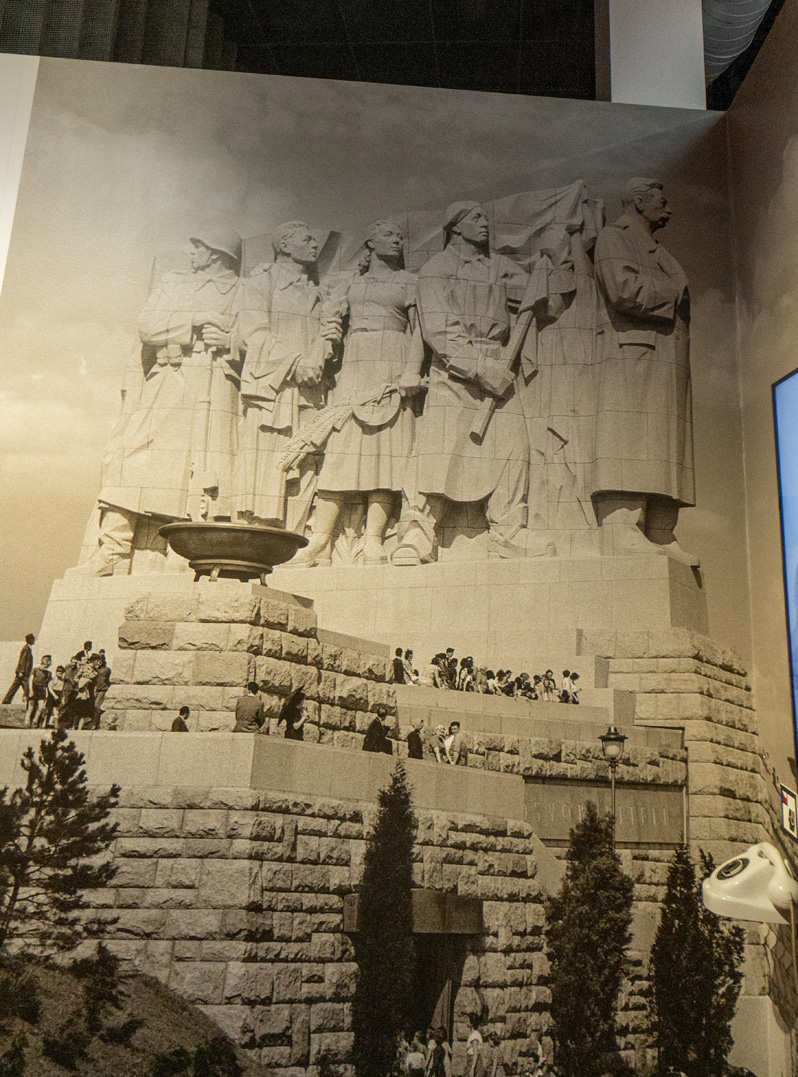 Prague: Museum of Communism, Photo of giant Stalinist monument