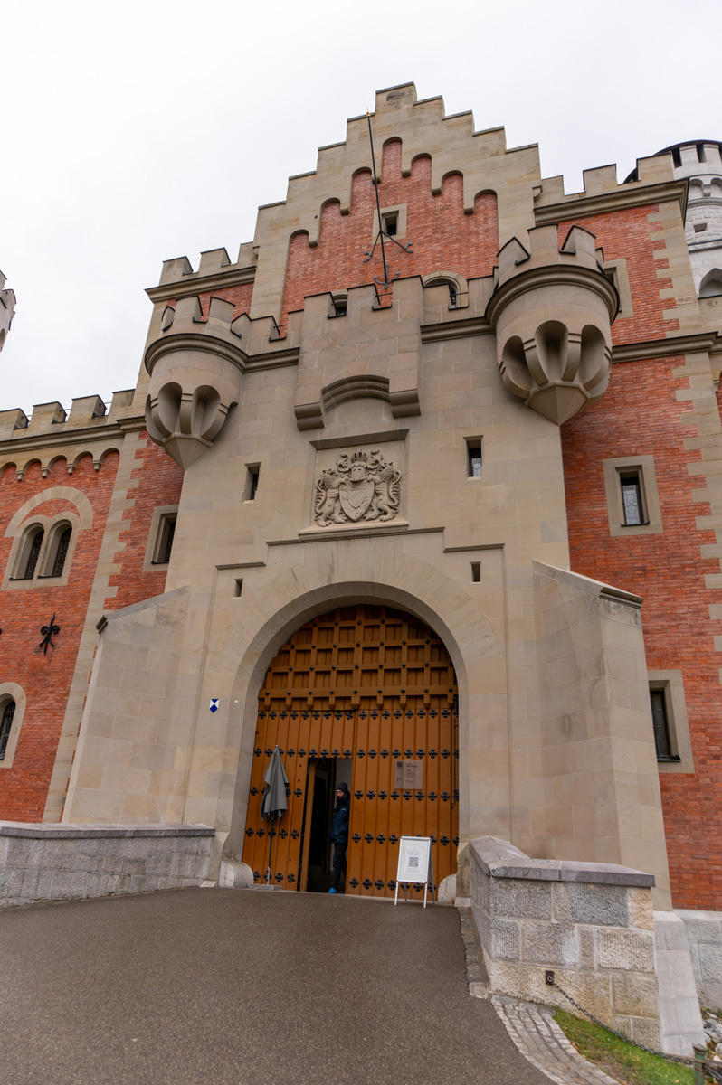 Neuschwanstein, Main Gate